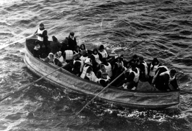 File:Titanic lifeboat D.jpg