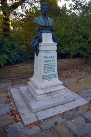 Bust of Wallace Hartley - geograph.org.uk - 1547029