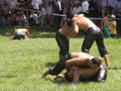 File:250px-Yagli gures1.jpg