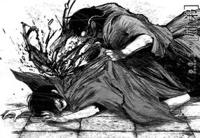 Ayato dévore le kagune de Toka.jpg