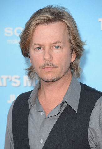 File:David+Spade+Premiere+Columbia+Pictures+My+stQ7BnFaJHpl.jpg