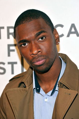 File:Jay+Pharoah+Lola+Versus+2012+Tribeca+Film+VsjQh7WUb3Ql.jpg