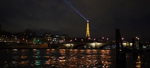 File:Eiffel Tower.jpg