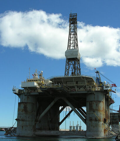 File:Real oil rig.jpg