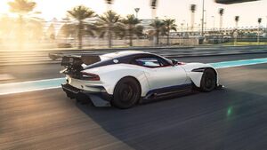 Top-Gear-TV-trailer-features-Aston-Martin-Vulcan-2