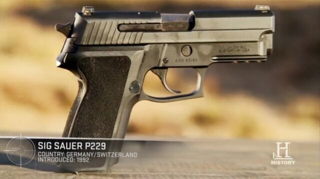 File:4x07-sig-sauer-p229.jpg