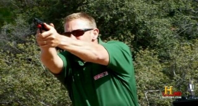 File:Chris FC Beretta.jpg