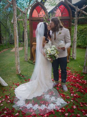 File:Wedding.jpg