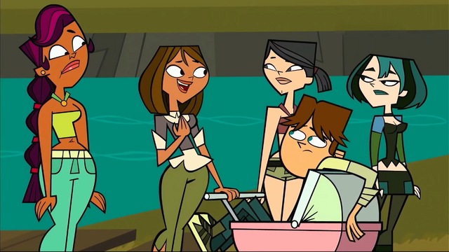 File:CourtneyHonoredToSing.png