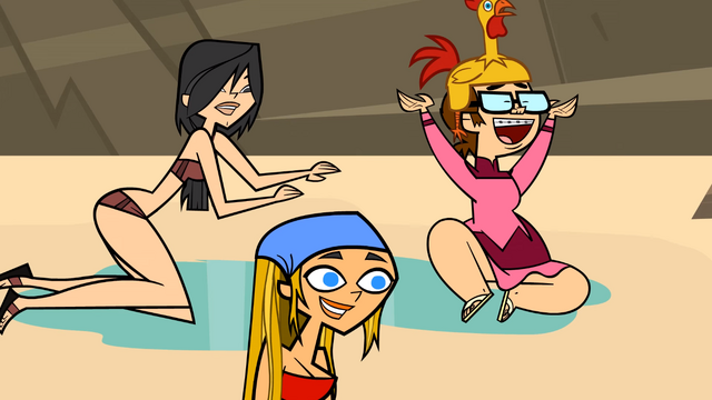File:Heatherlindsaybeth happy.png
