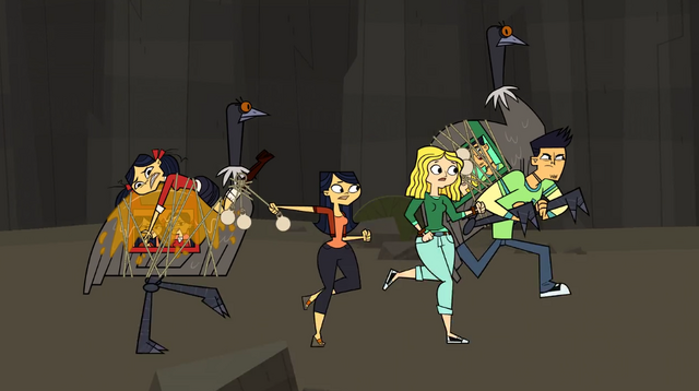 File:Sisters or Besties.png