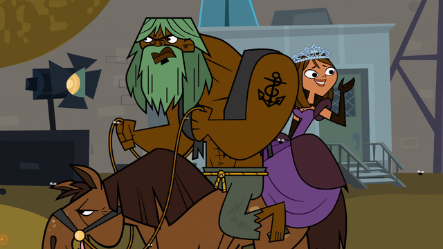 File:Courtneyinapickle.png