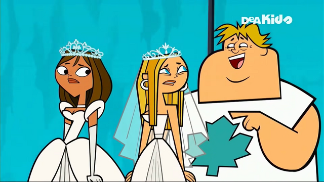 File:Blaineley Cute.png