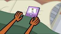 Sierra-Phone-Tuck