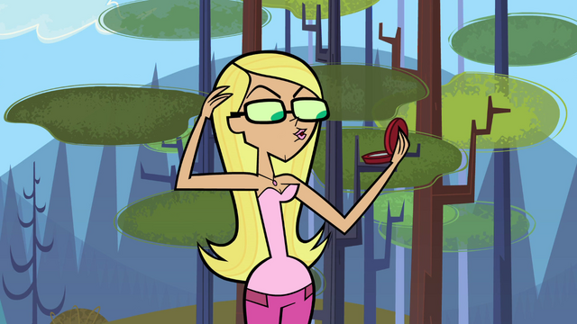 File:Dakotahair.png