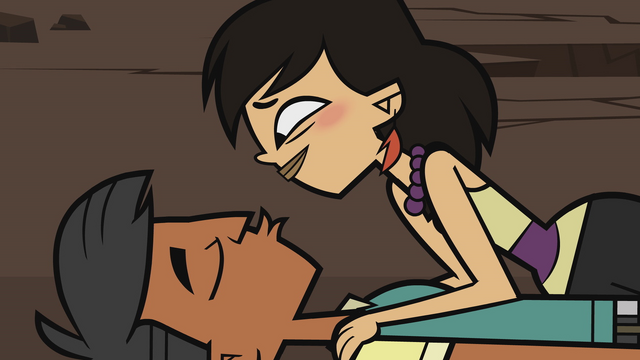 File:Kiss .png