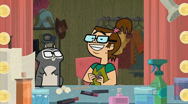 File:BethRaccoon.jpg