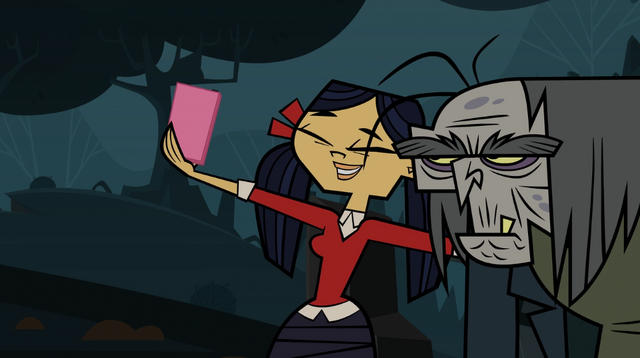 File:Kittyselfie.png