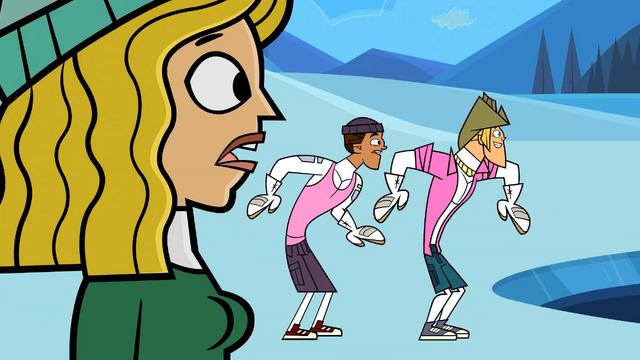File:Carrie shocked as hell like what.png