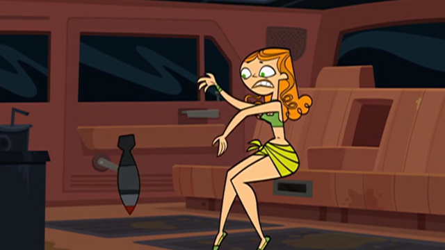 File:Missile girl.png