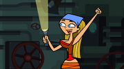 Lindsay cheers for Izzy