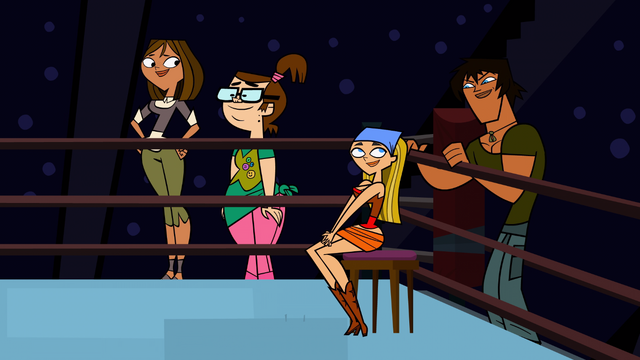 File:LindsayBoxing.png