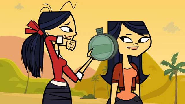 File:Kitty Emma water.png