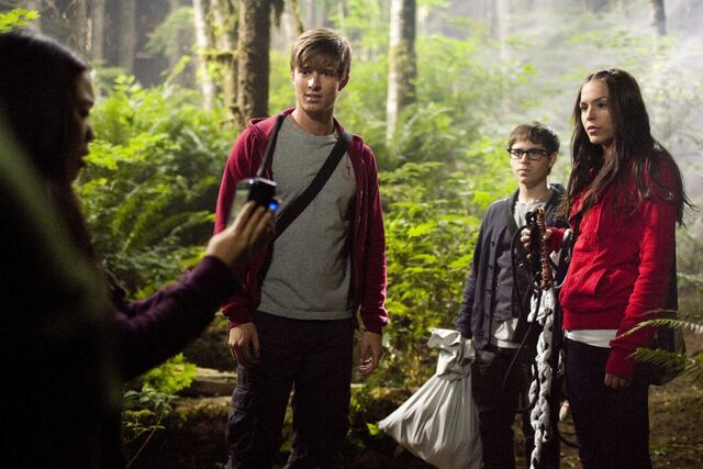 File:Tower-prep-s1e11-trust-07-1-.jpg