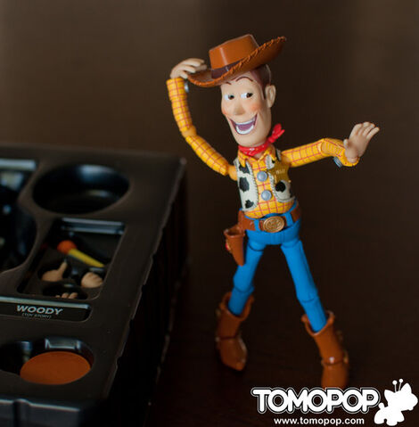 File:WoodyBuzz09-550x.jpg