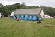 Recovery by airbag of trailer demo at Belvoir 09 -IMG 9152