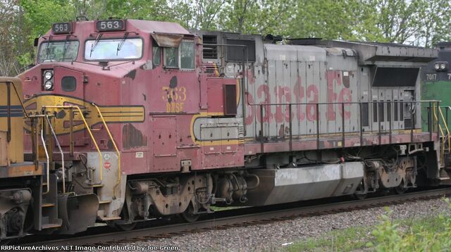 File:BNSF 563.jpg