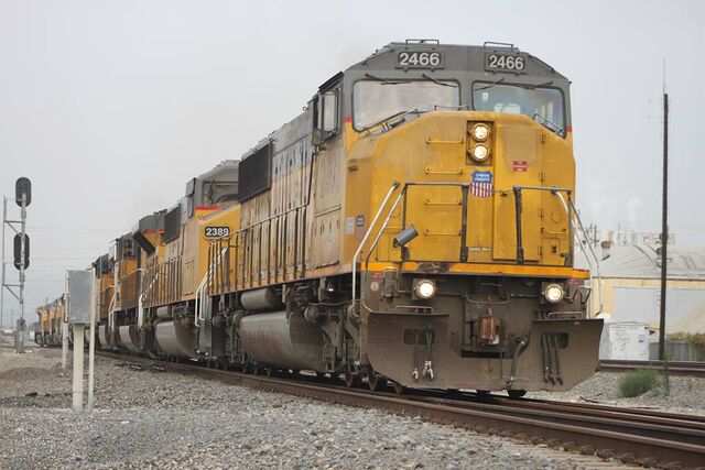 File:Phase 2 UP SD60M.jpg