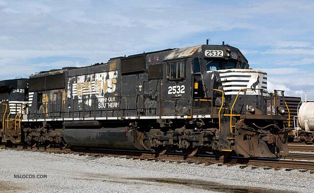 File:Battered NS SD70.jpg