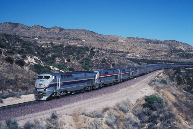 File:Amtrak train.jpg