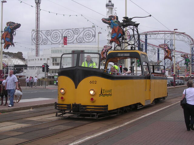 File:Boat 602-4512.jpg