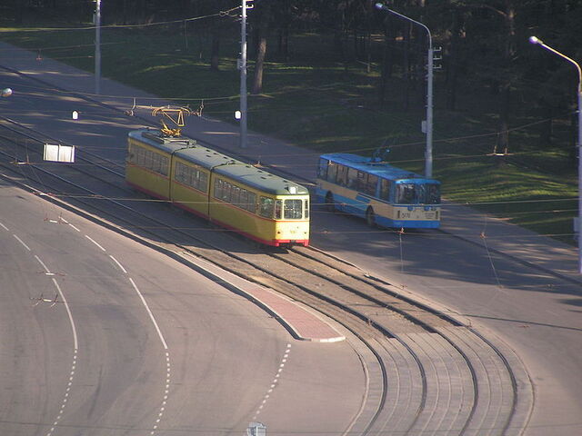 File:GT8D tram.jpg
