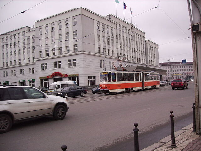 File:800px-Kaliningrad town hall and tram424.jpg