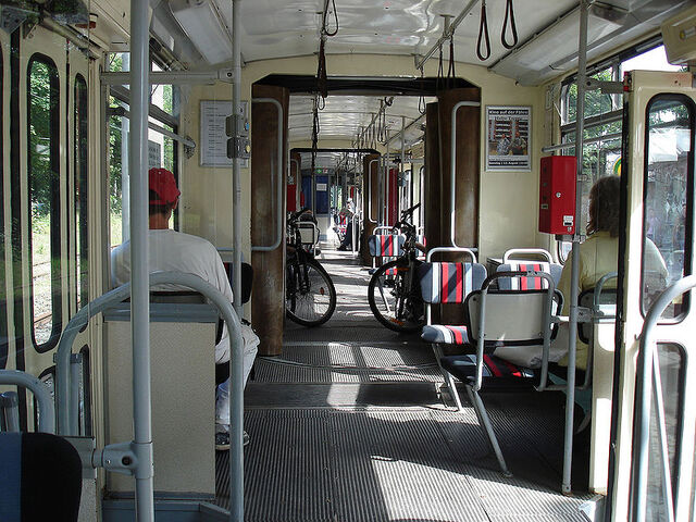 Plik:800px-StrausbergTram2.jpg