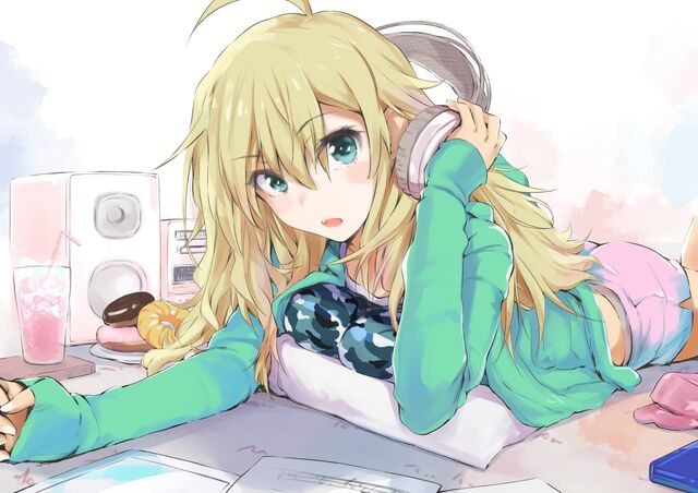 Fichier:021533-artwork-blonde-girl-headphones-long-hair.jpg