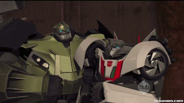 File:Prime-bulkhead&wheeljack-s01e**-1.jpg