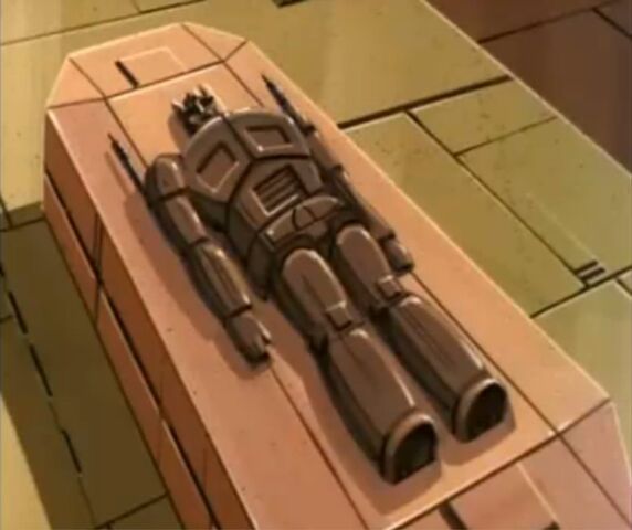 File:G1-optimusprime-s308-coffin.jpg