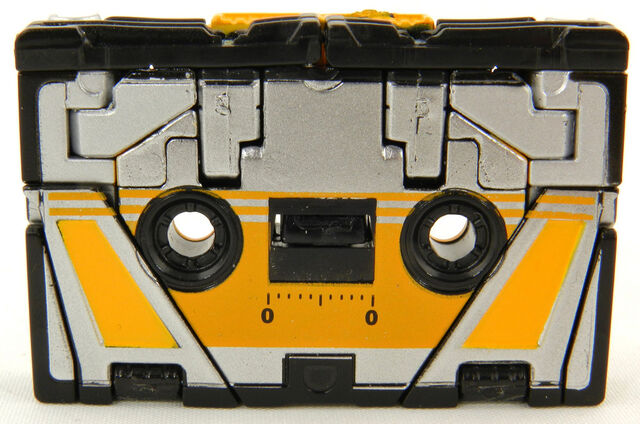 File:Buzzsaw Cassette 01.jpg