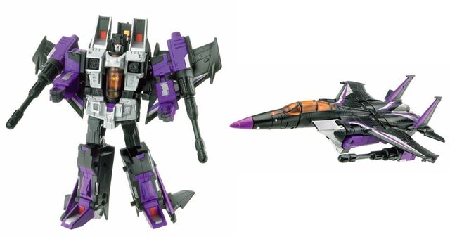 File:Classics Skywarp toy.jpg