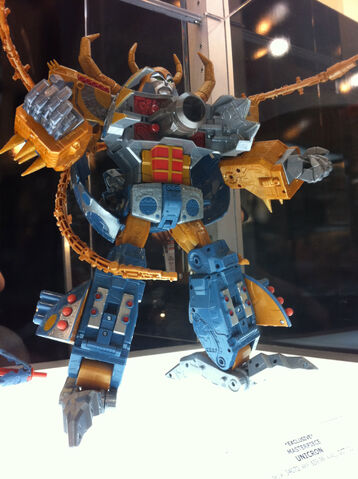 File:Tf(2010)-unicron-toy-supreme-amazon.jpg