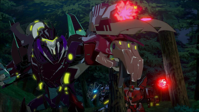 File:Shadelock, Insecticon Bounty Hunter and Roughedge in Fight.jpg