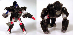 Optimusprimaltoyultraape