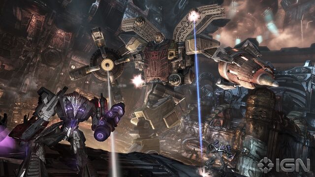 File:Wfc-megatron&omegasupreme-game-battle-2.jpg