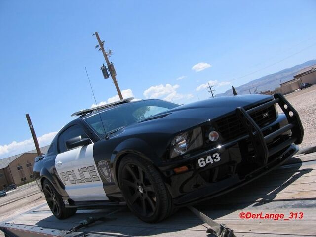 Fájl:Transformers - The Movie - 2007 - Barikád - 03.jpg