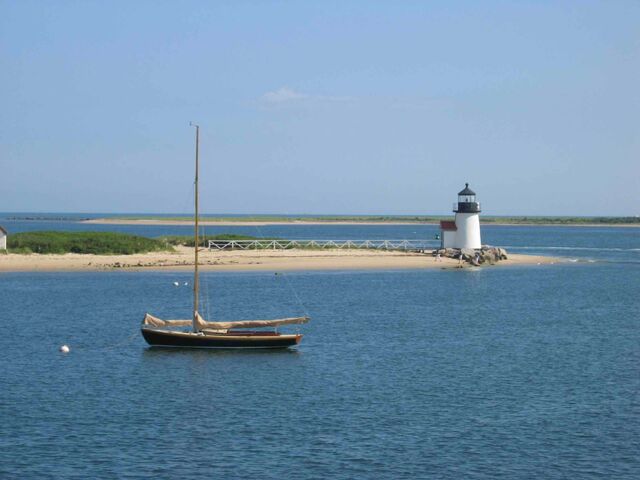 File:Lighthouse.jpg