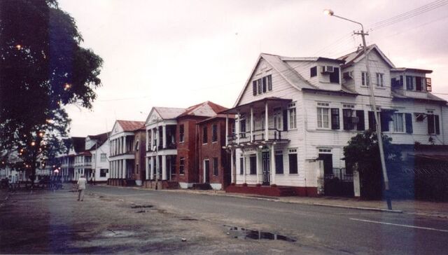 File:Paramaribo.jpg